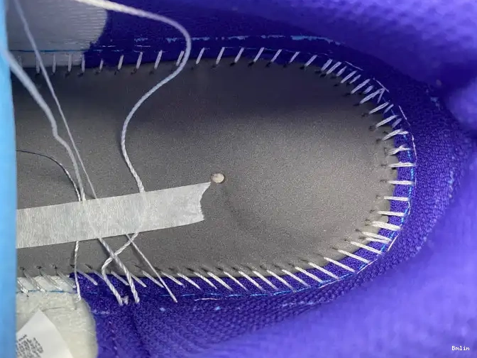 Boostmaster lin CUSTOM DM7890-386 TRAVIS OFF-WHITE X JORDAN SCOTT 1 AIR X 0621